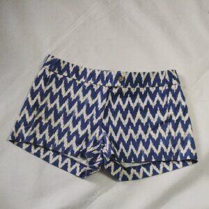 J. Crew Mid Waist Blue and White Chevron Shorts Size 0 - Preppy Casual City